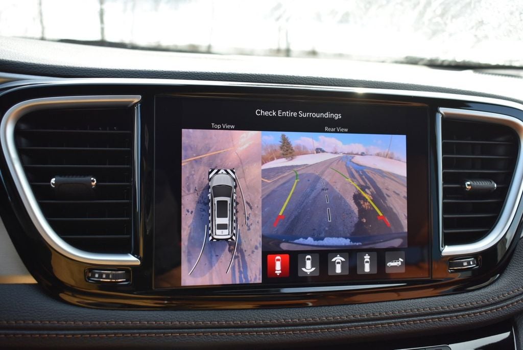 2026 Chrysler Pacifica Pinnacle