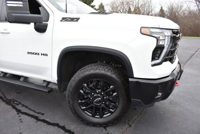 2025 Chevrolet Silverado 3500HD LT