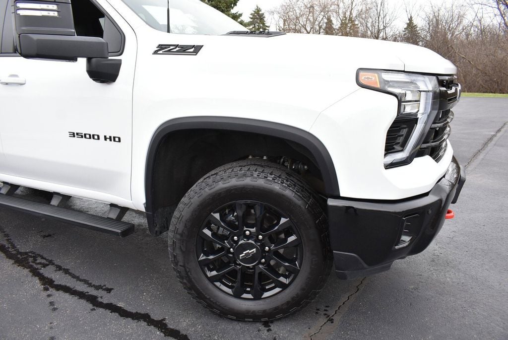 2025 Chevrolet Silverado 3500HD LT