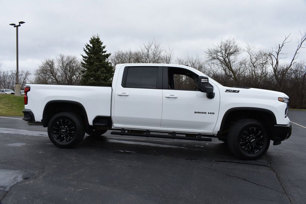 2025 Chevrolet Silverado 3500HD LT