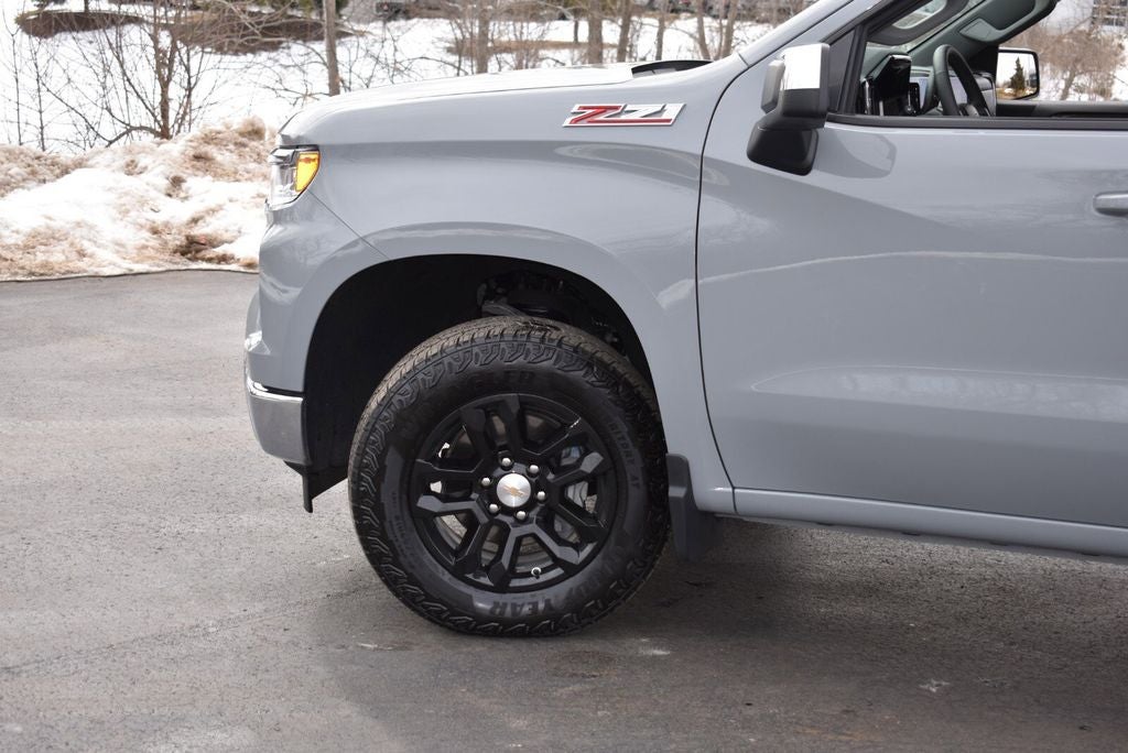 2024 Chevrolet Silverado 1500 LT LT1