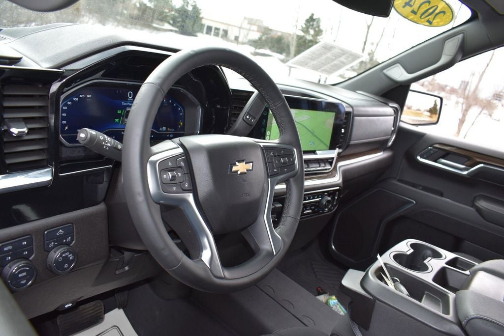 2024 Chevrolet Silverado 1500 LT LT1