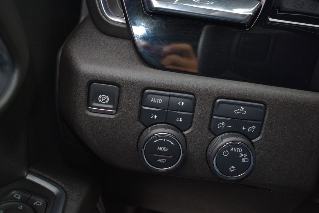 2024 Chevrolet Silverado 1500 LT LT1