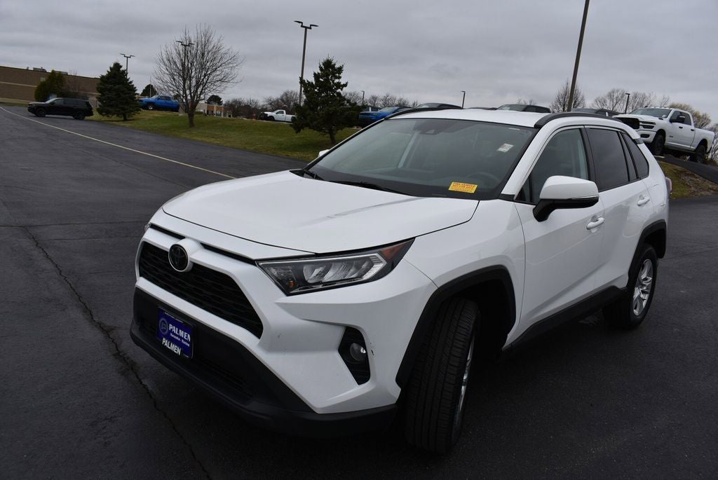 2020 Toyota RAV4 XLE