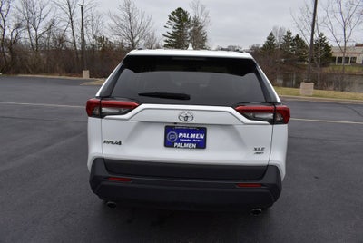 2020 Toyota RAV4 XLE