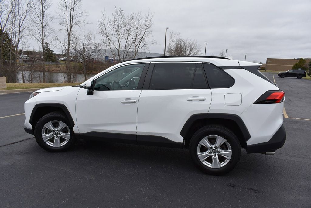 2020 Toyota RAV4 XLE