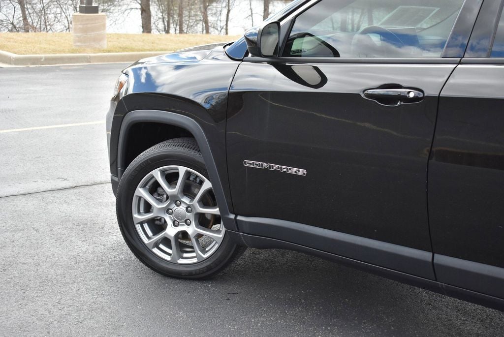 2022 Jeep Compass Latitude Lux