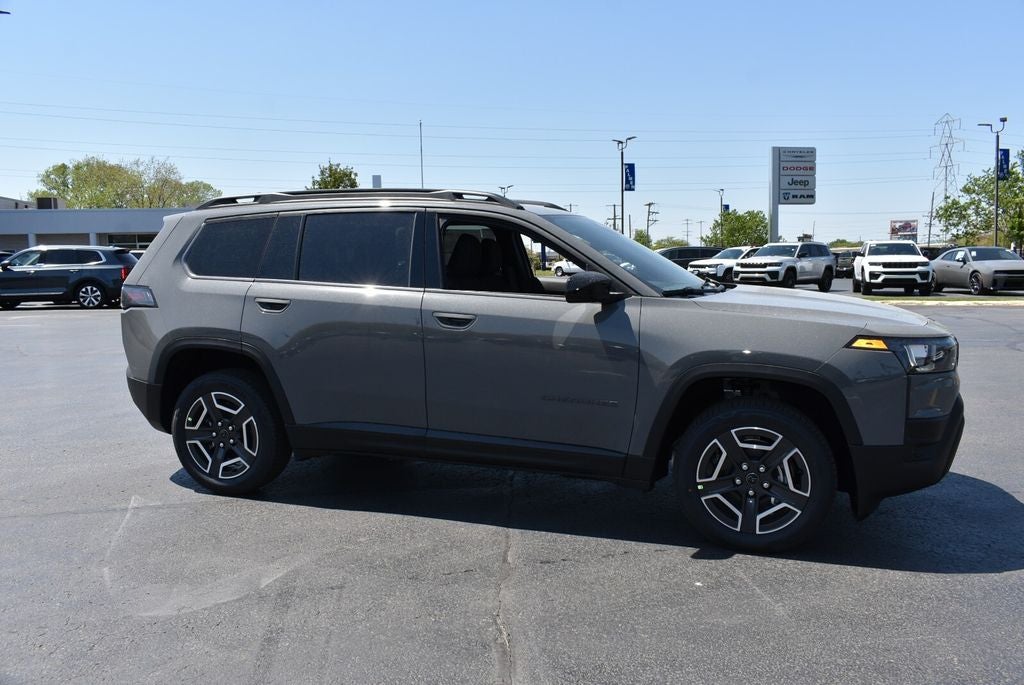 2026 Jeep Cherokee Laredo