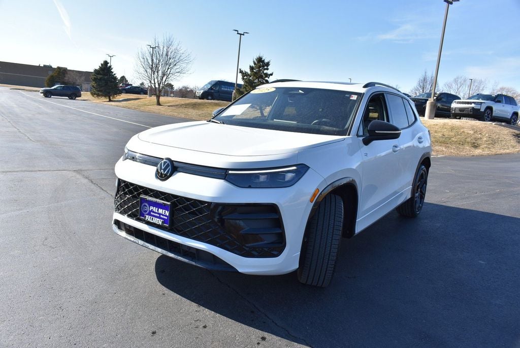 2025 Volkswagen Tiguan 2.0T SE R-Line Black