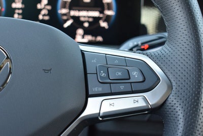 2025 Volkswagen Tiguan 2.0T SE R-Line Black