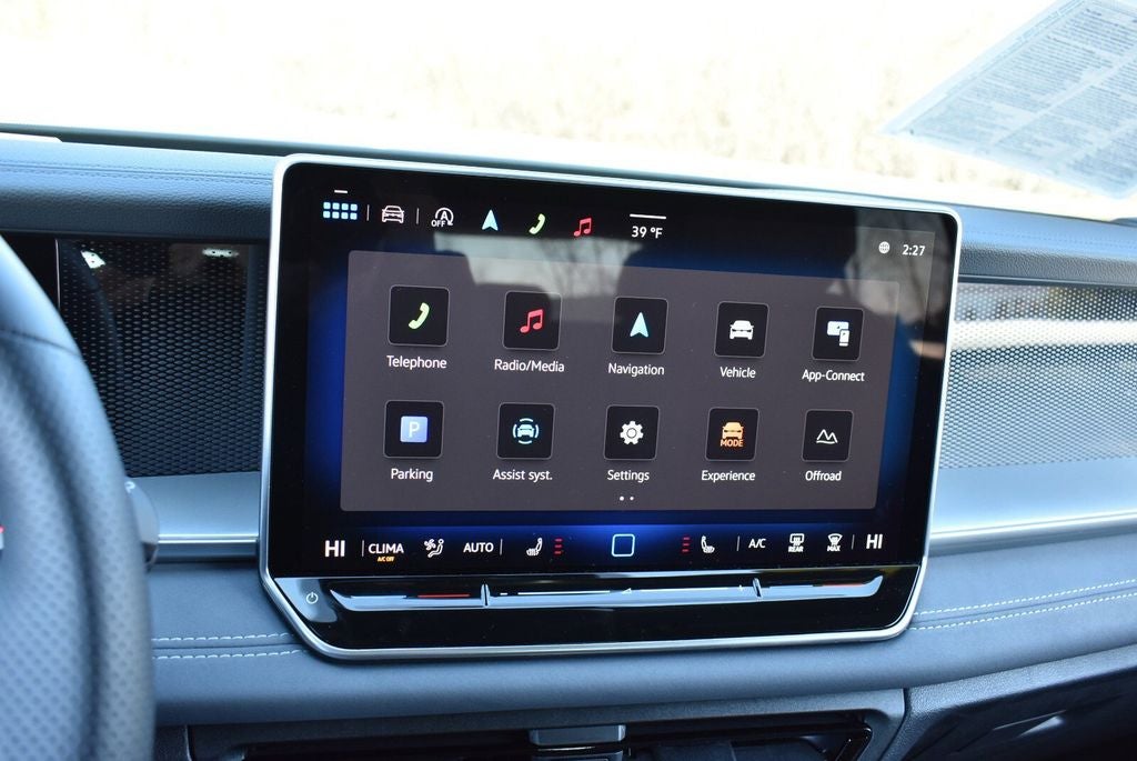 2025 Volkswagen Tiguan 2.0T SE R-Line Black