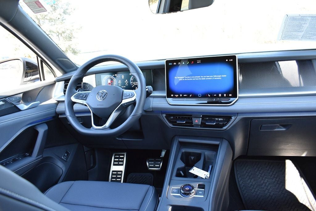 2025 Volkswagen Tiguan 2.0T SE R-Line Black