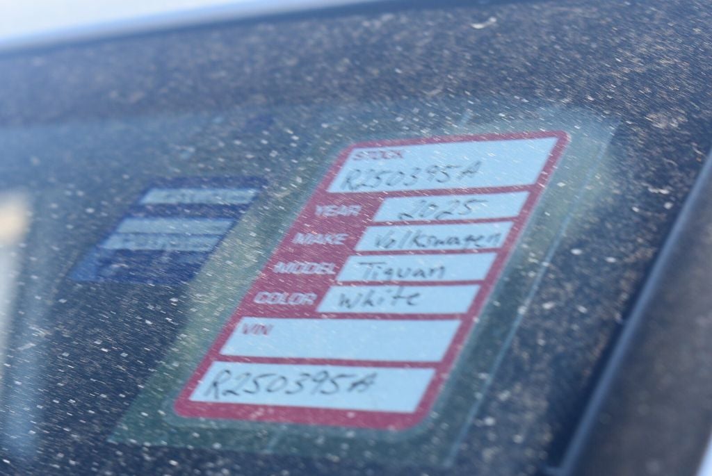 2025 Volkswagen Tiguan 2.0T SE R-Line Black